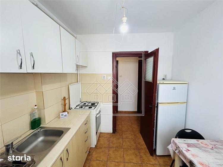 Apartament cu 2 camere decomandat în Terezian