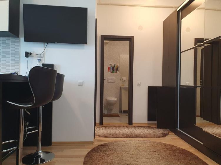 Apartament cu 2 camere semidecomandat în Galata