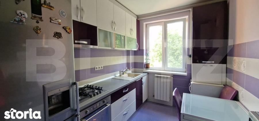 Apartament cu 3 camere decomandat în Micro 1