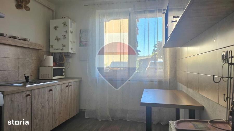 Apartament cu 2 camere semidecomandat în Vitrometan