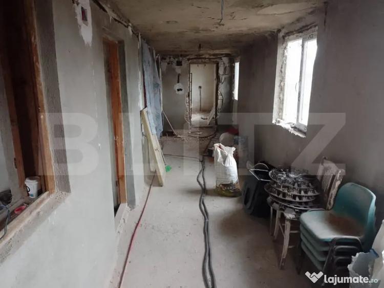 Casă cu 3 camere cu Teren 696 Mp în Brazi