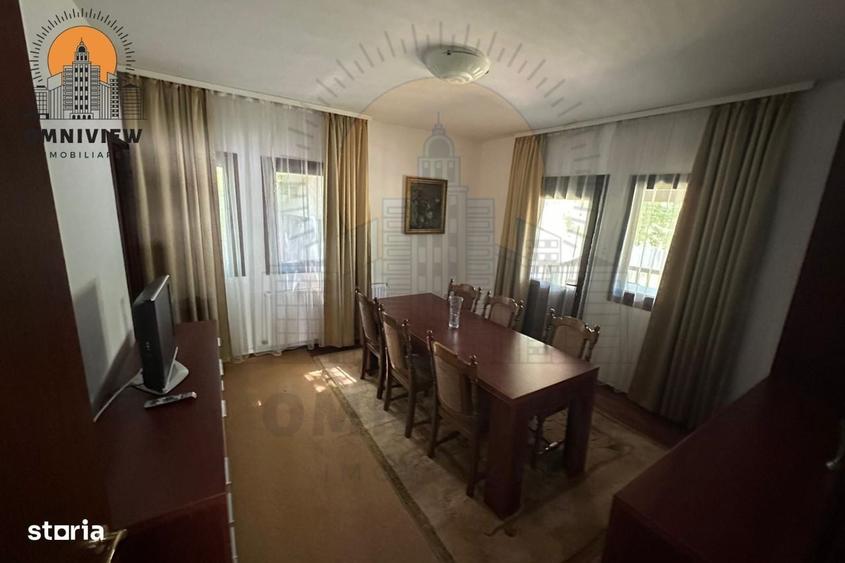 Casă cu 4 camere în Central