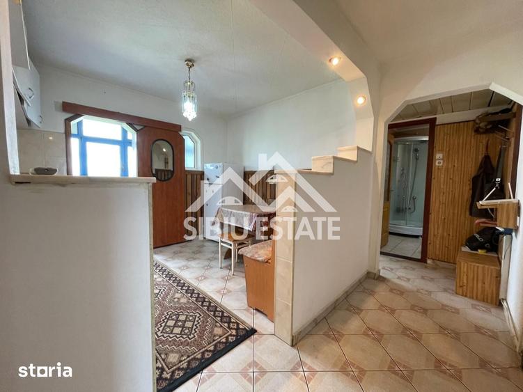 Apartament cu 2 camere decomandat în Vasile Aaron