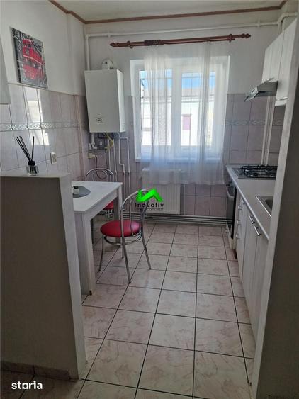 Apartament cu 2 camere decomandat în Hipodrom 3