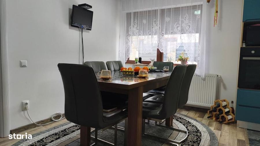 Casă cu 3 camere cu Teren 569 Mp în Central
