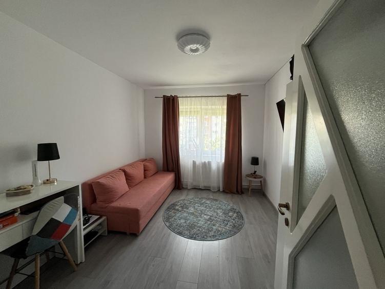 Apartament cu 3 camere în Stana