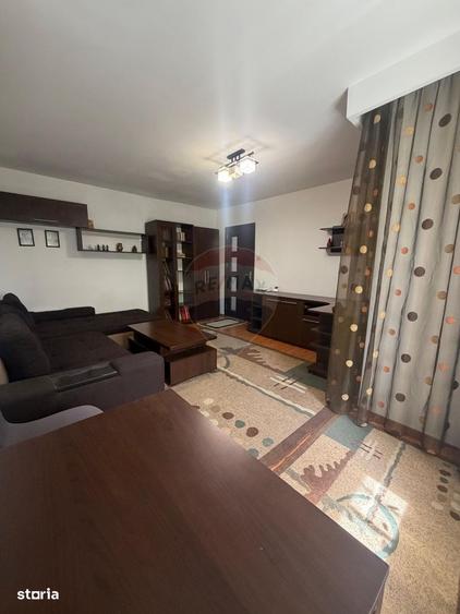 Apartament cu 2 camere decomandat, mobilat în Rovine