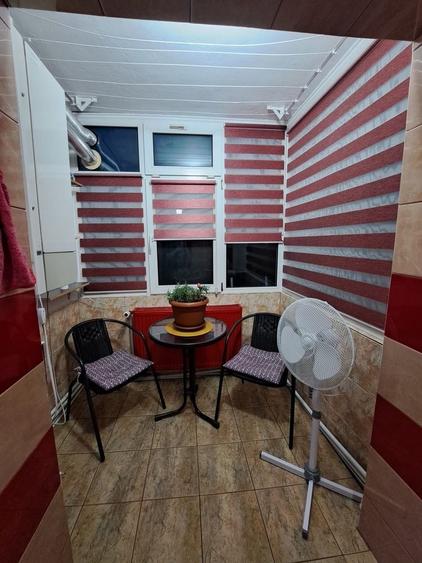 Apartament cu 2 camere decomandat în Micro 16