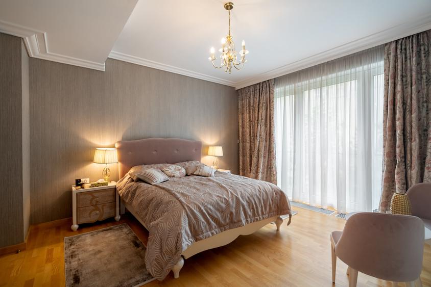 Apartament cu 4 camere decomandat în Dorobanți