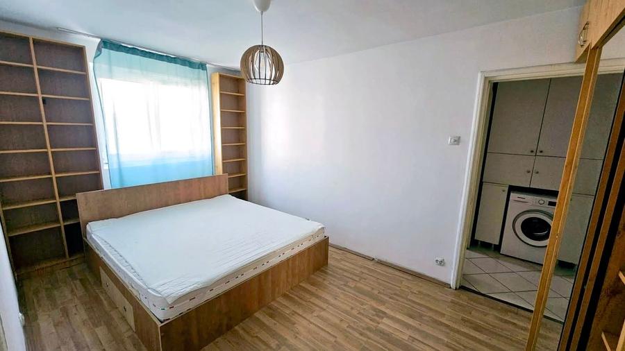 Apartament cu 3 camere, mobilat în Tineretului