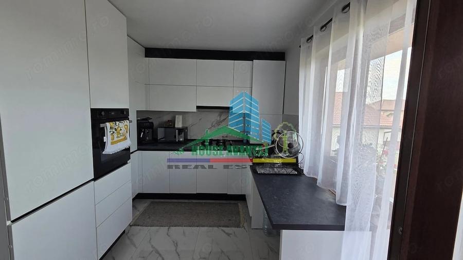 Apartament cu 4 camere decomandat în Vânători