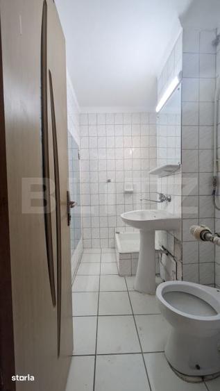 Apartament cu 4 camere decomandat în Republicii