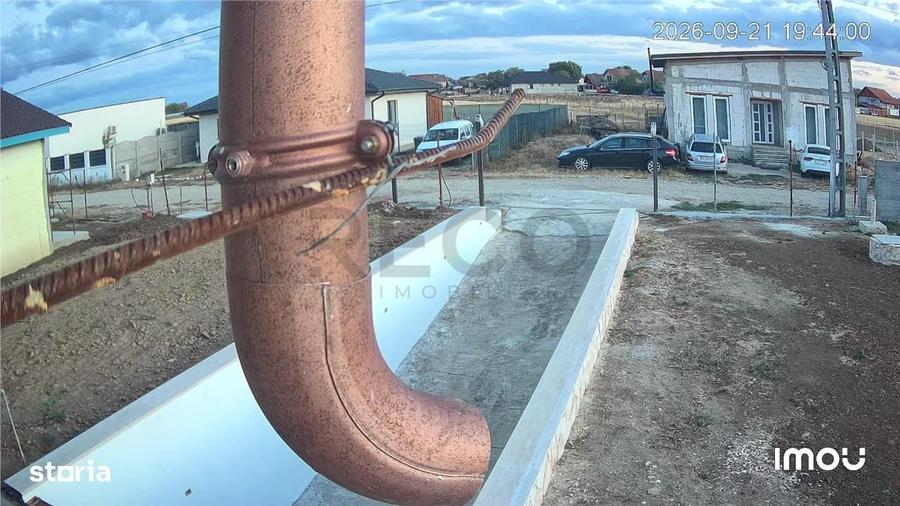 Casă cu 4 camere cu Teren 1000 Mp în Nojorid