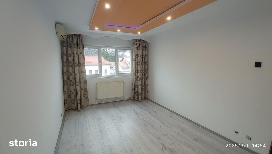 Apartament cu 3 camere în Gara Mare