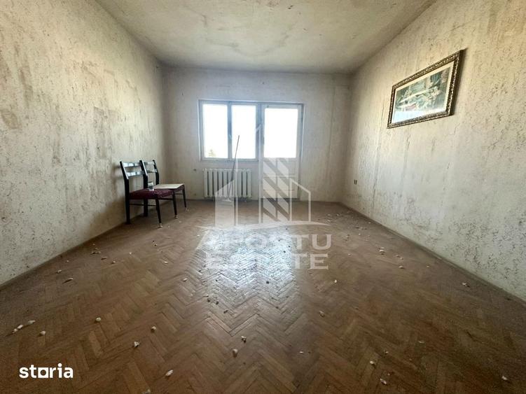 Apartament cu 2 camere decomandat în Dâmbovița