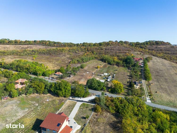 Casă cu 1 camere cu Teren 11400 Mp în Apahida