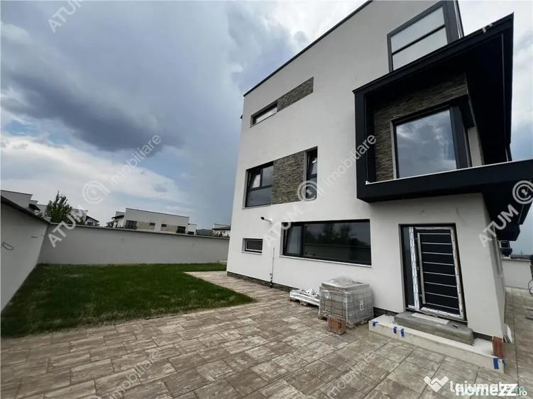 Casă cu 4 camere cu Teren 214 Mp în Vasile Aaron