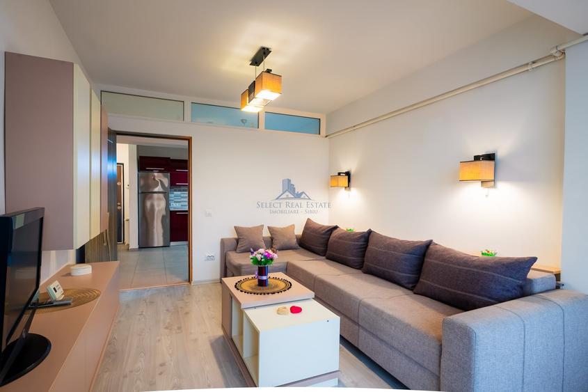 Apartament cu 2 camere semidecomandat, mobilat în Șelimbăr