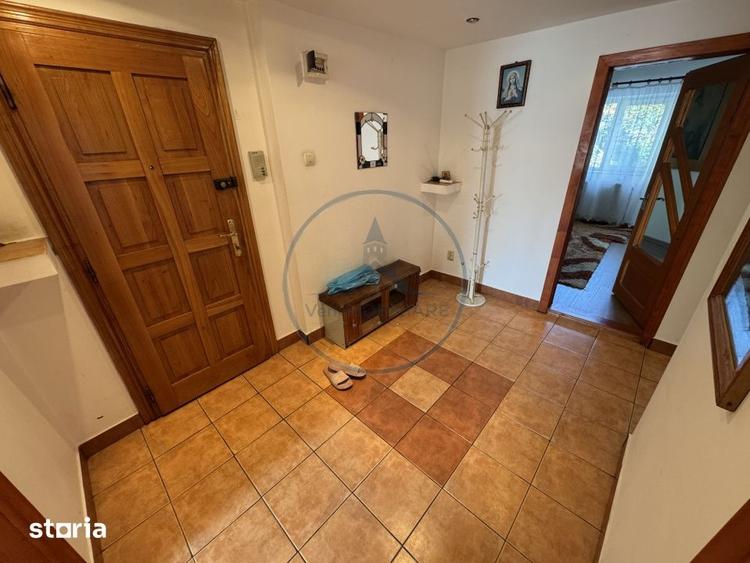 Apartament cu 3 camere decomandat în Ștefan cel Mare