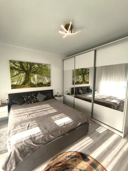 Apartament cu 2 camere decomandat în Parcul Carol