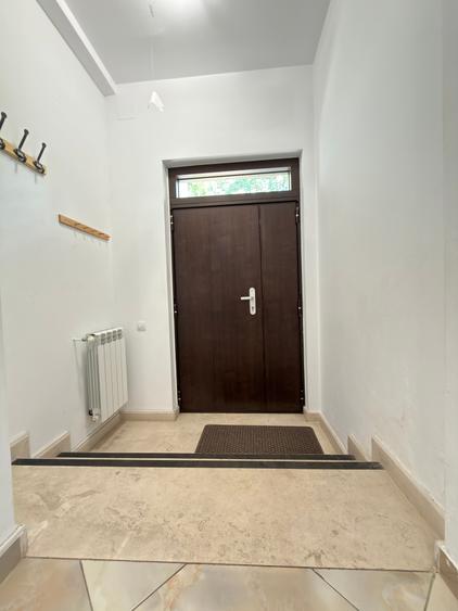 Casă individuală cu 5 camere cu Canalizare în Iancului