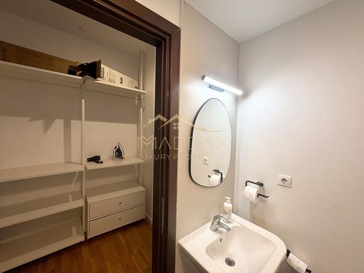 Apartament cu 3 camere decomandat, mobilat în Central