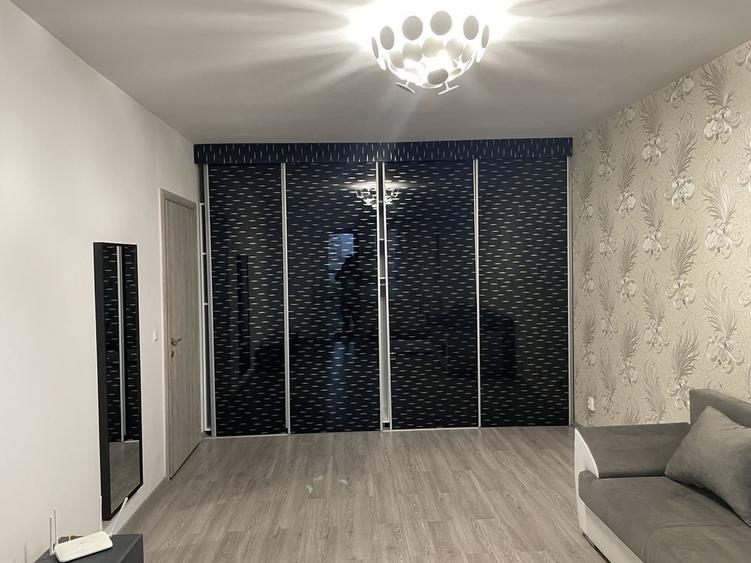 Apartament cu 2 camere decomandat în Metalurgiei