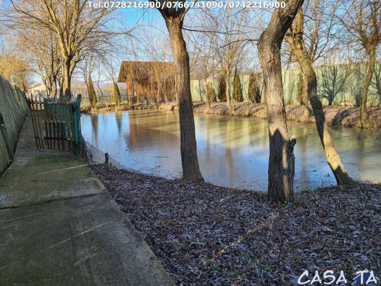 Casă individuală cu 5 camere cu Canalizare în Nord