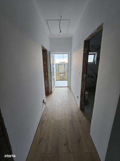 Casă cu 3 camere cu Teren 330 Mp în Moșnița Nouă
