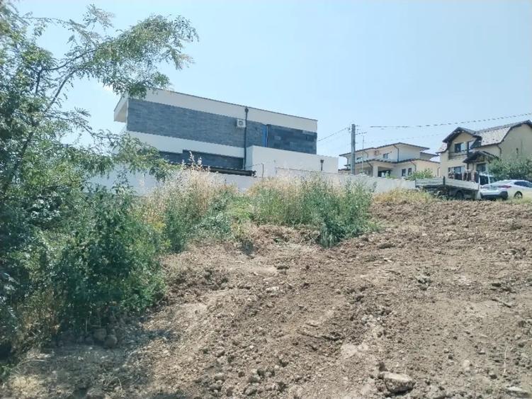 Casă cu 5 camere în Radovanu
