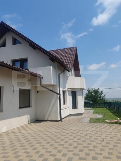 Casă individuală, 200 mp, 9 Ari teren, zona Ipotești - 2