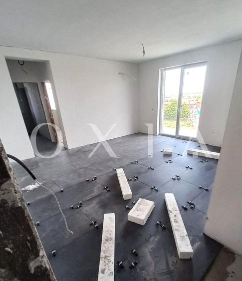 Apartament cu 2 camere semidecomandat în Giroc