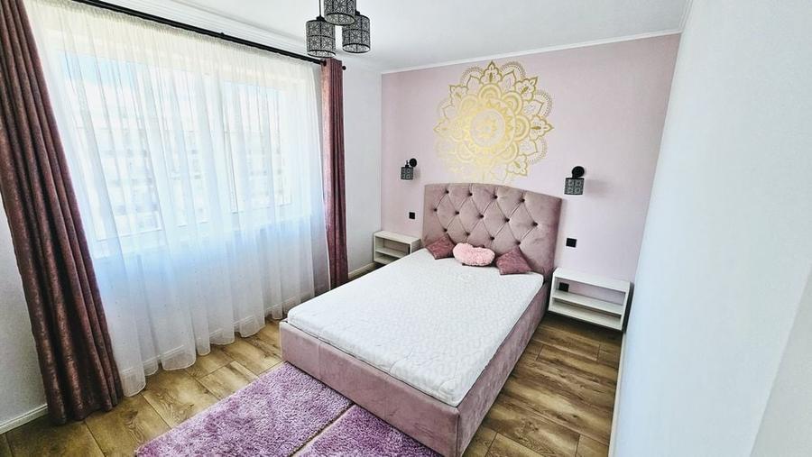 Apartament cu 3 camere decomandat în Florești