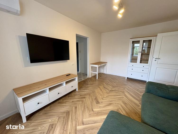 Apartament cu 2 camere semidecomandat în Giurgiului