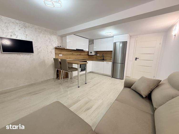 Apartament cu 2 camere decomandat în Cornișa