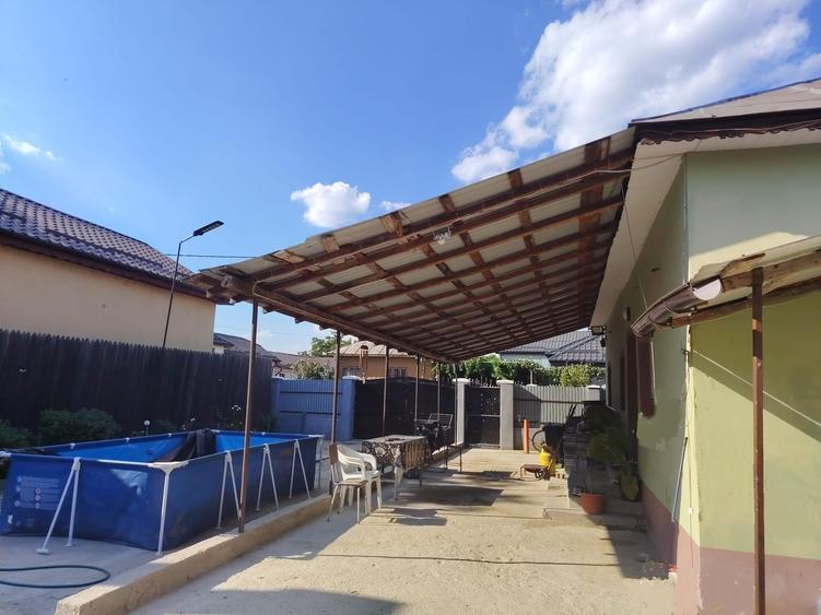 Casă individuală cu 3 camere cu Piscina în Ișalnița