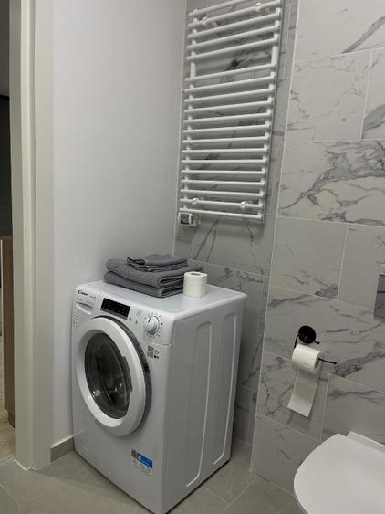 Apartament cu 2 camere semidecomandat, mobilat în Băneasa