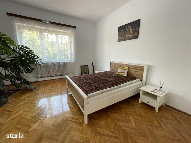 Apartament cu 4 camere în Central