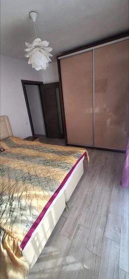 Apartament cu 2 camere decomandat în Florești