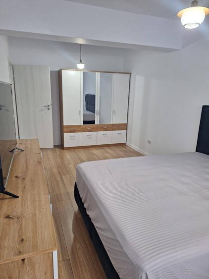 Apartament cu 2 camere decomandat în Drumul Taberei