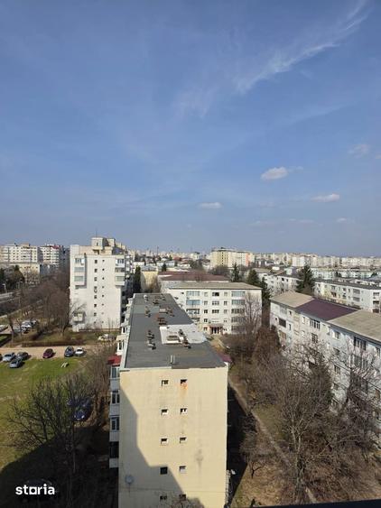 Apartament cu 3 camere decomandat în Orizont