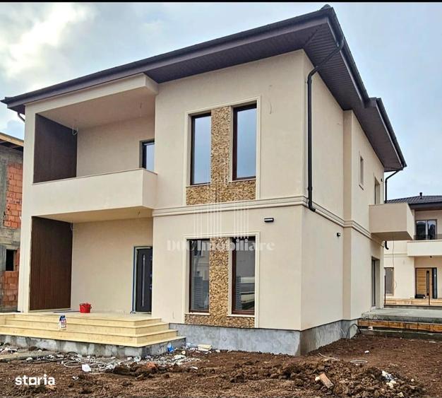 Casă cu 4 camere cu Teren 325 Mp în Dobroești