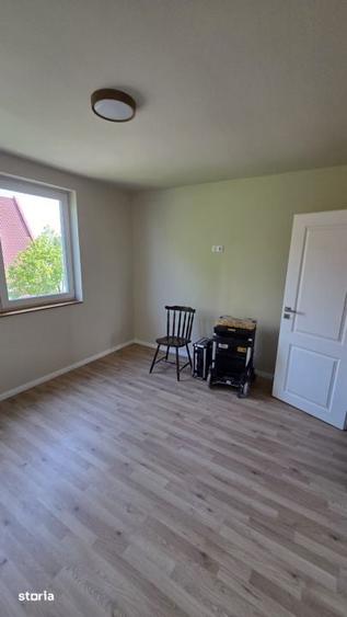 Apartament cu 3 camere decomandat în Burdea