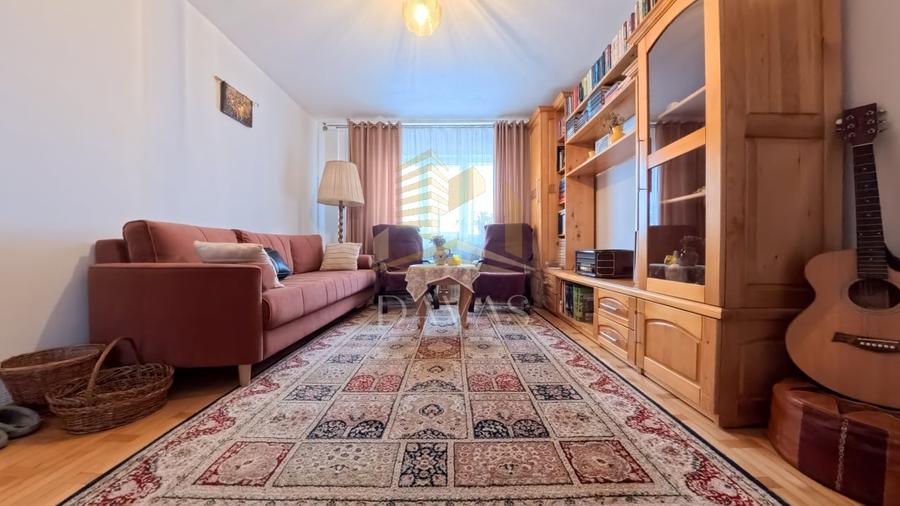 Apartament cu 4 camere decomandat, mobilat în Mănăștur