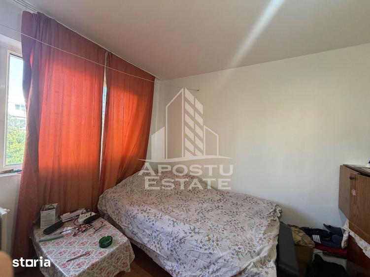 Garsonieră în UMT