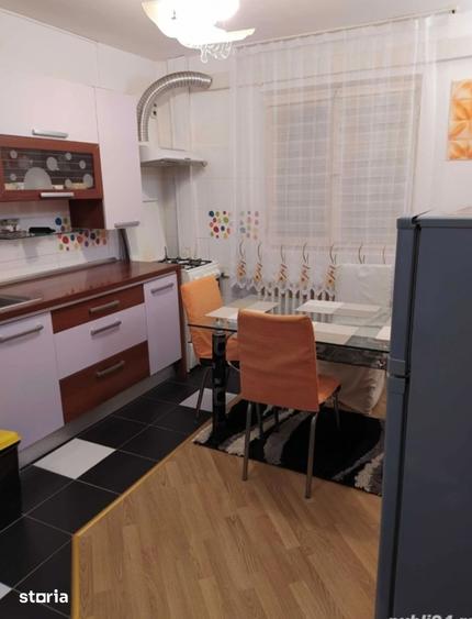 Apartament cu 2 camere decomandat în Rahova