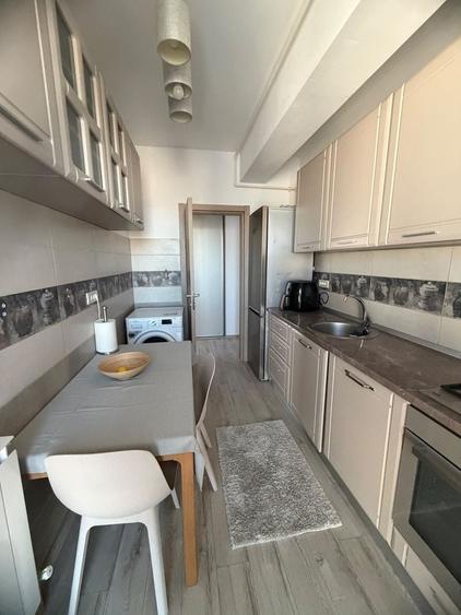Apartament cu 2 camere decomandat în Palazu Mare