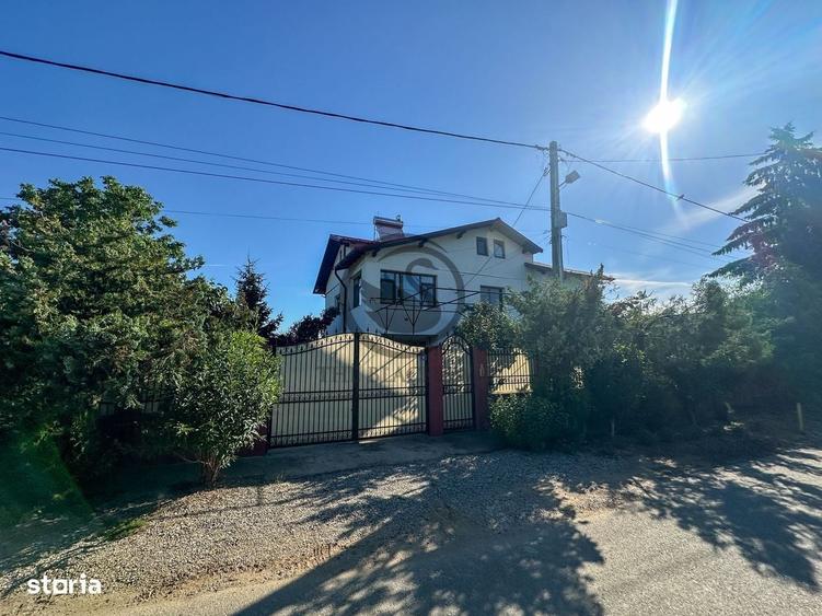 Casă cu 4 camere în Piatra