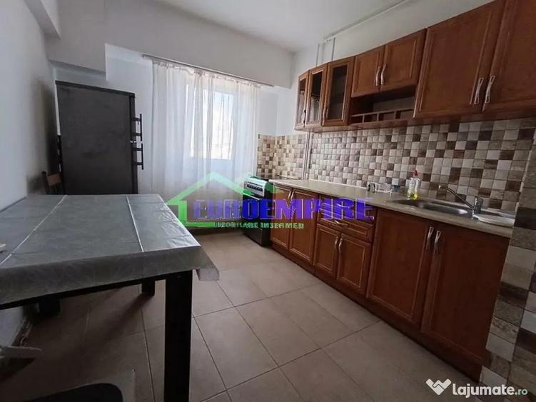 Apartament cu 2 camere decomandat, mobilat în Trocadero