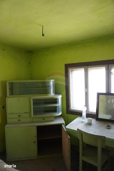 Casă cu 3 camere cu Teren 1922 Mp în Săliște
